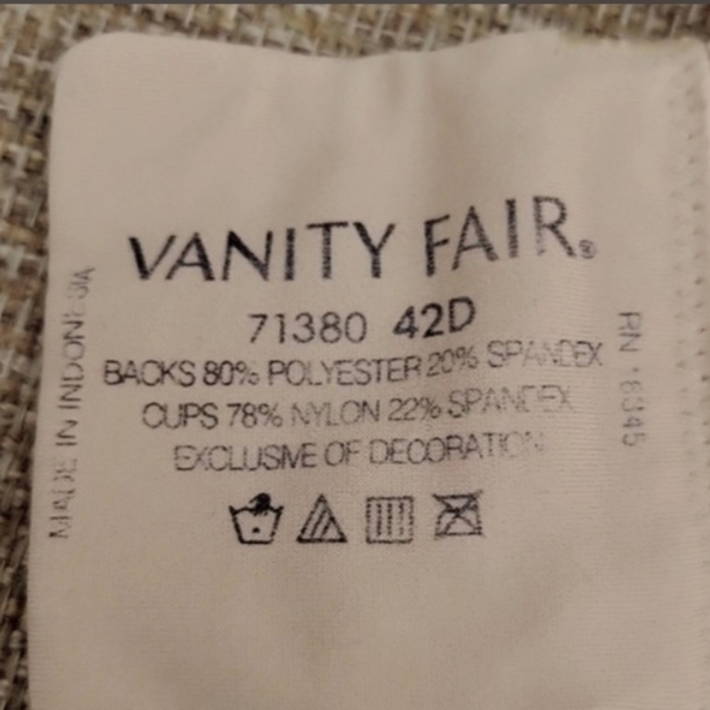 42 D Vanity Fair Wirefree bra - Picture 4 of 4